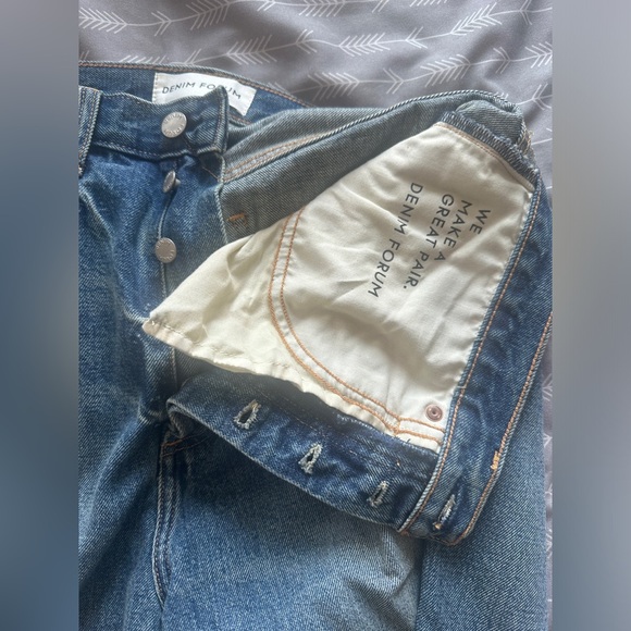 Aritzia Denim forum Joni high rise loose 26L - Picture 9 of 13